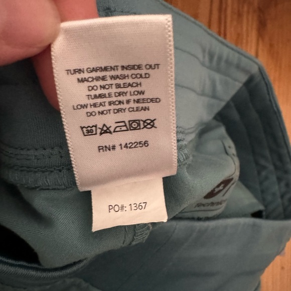 Figs Women’s Zamora Jogger HydroGreen Scrubs - Picture 9 of 9